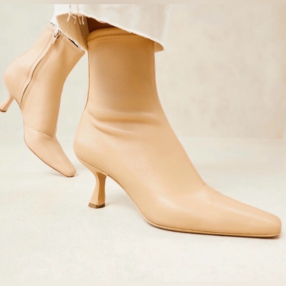 Loeffler Randall Thandy Leather Boot Ankle Bootie Bisque Tan Womens size 9 - Picture 2 of 9